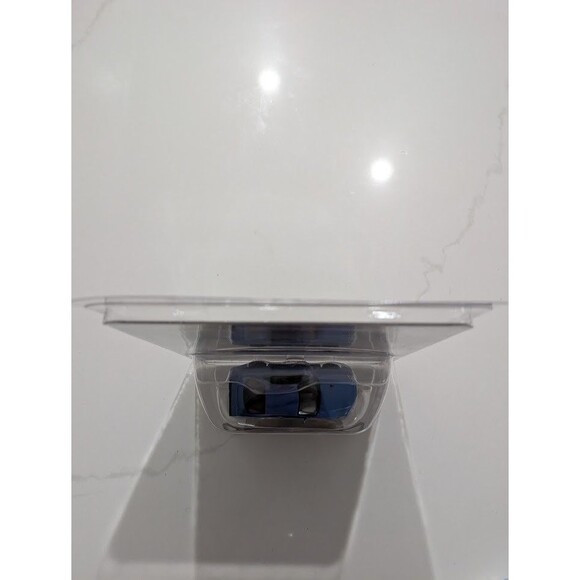 Hot Wheels Premium 1:43 Real Riders Nissan Skyline GT-R BNR34 V-Spec II Nur #17 - Picture 4 of 4